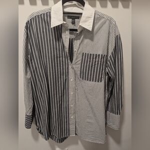 Banana Republic The Oversized Shirt M (1 For $20 // 2 For $30) Grey And White